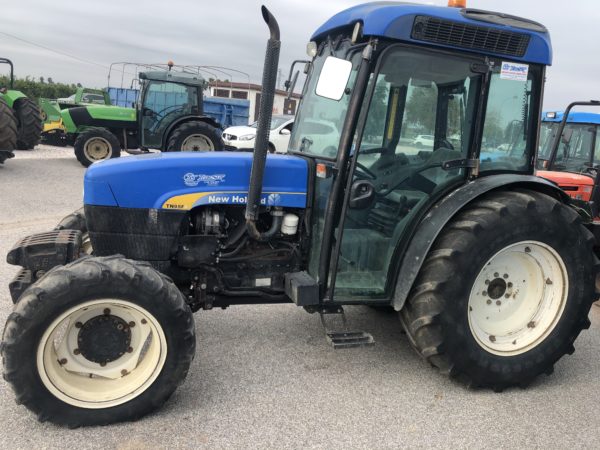 TRACTOR MARCA NEW HOLLAND TN-95-FA